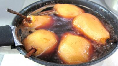 Recette Poires au vin à la bourguignonne
