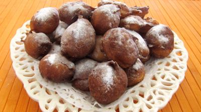 sucre semoule : Assiette de pets de nonne