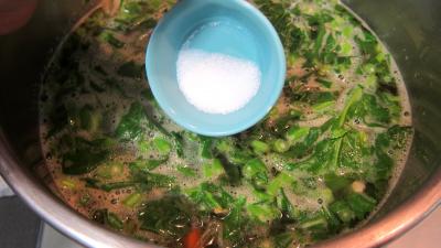 Broutes et blancs de poulet en soupe - 7.4