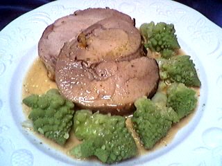 Image : Assiette de rôti de dindonneau au Porto