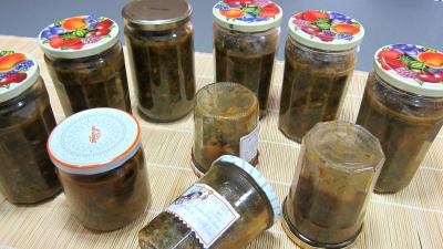 Pour débutants : Pots de conserve de ragoût de blettes et d'oseille au basilic