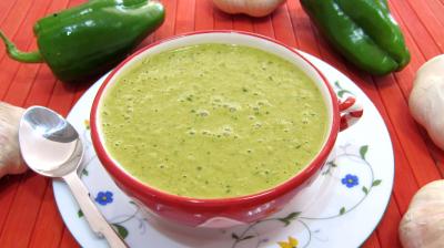 Les grands classiques : Tasse de sauce mojo verde