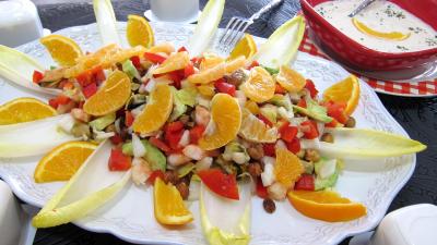 Coquillages et crustacés : Plat d'endives et orange, mandarine en salade