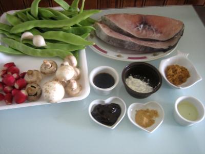 Ingrédients pour la recette : Espadon aux haricots mange-tout façon chinoise