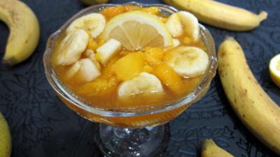 Cuisine mauricienne : Coupe de salade de bananes et de mangue