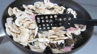 Oeufs au vin rouge et champignons - 5.4