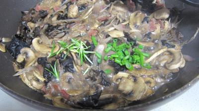 Oeufs au vin rouge et champignons - 7.4
