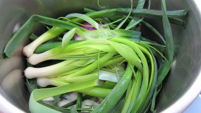 Bouillon de légumes à l'oignon rouge - 4.2