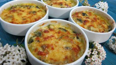 Recettes sans oeufs : Cassolettes de courgettes au gratin