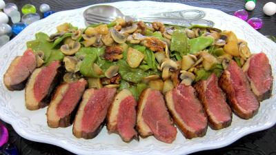 La cuisine des grand-mères : Assiette de magret de canard aux pois gourmands