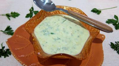Recettes sans oeufs : Ramequin de sauce à l'ail minceur