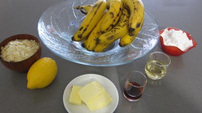 Ingrédients pour la recette : Bananes aux amandes
