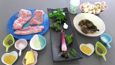 Ingrédients pour la recette : Escalopes de dinde sauce aux morilles