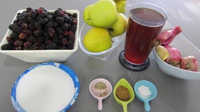 Ingrédients pour la recette : Chutney de mûres aux pommes