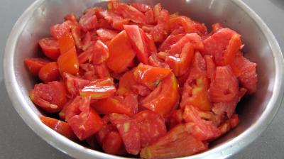Sauce tomates aux olives (conserve) - 2.4
