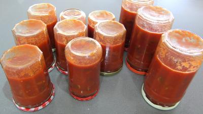 Conserves de tomates aux champignons - 9.2