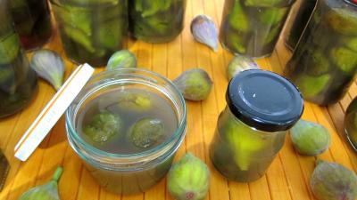 Conserves : Bocaux de figues au sirop de feuilles de stévia