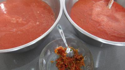 Sauce tomate aux champignons noirs (conserves) - 4.2