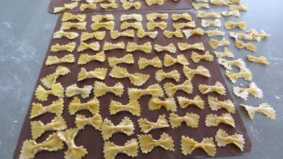 Pâtes alimentaires : Pâtes fraîches papillons à la semoule de blé