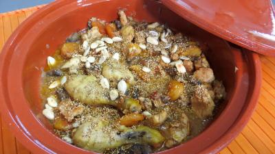 Cuisine marocaine : Tajine de poulet aux abricots secs