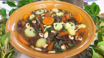 Anniversaire : Plat de coeurs d'agneau au vin rouge