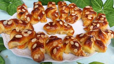 Recette élaborée : Assiette de croissants à la crème aux abricots