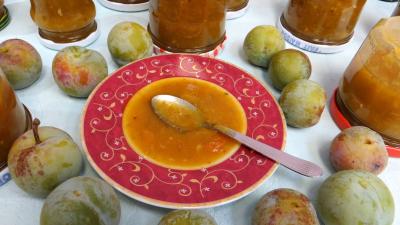 Recettes sans oeufs : Coupelle de chutney de reine-claude aux restes de mojito