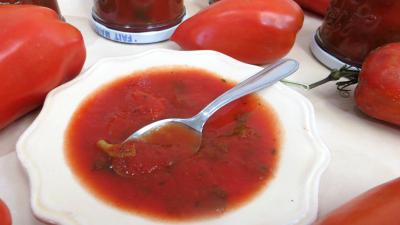 sauce pour oeuf : Coupelle de sauce tomate pizza aux épinards