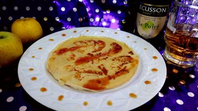 Recettes rapides : Assiette de crêpes aux pommes et au caramel