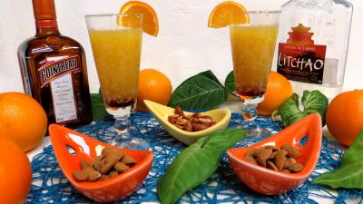 Boissons : Verres de punch orange-ananas
