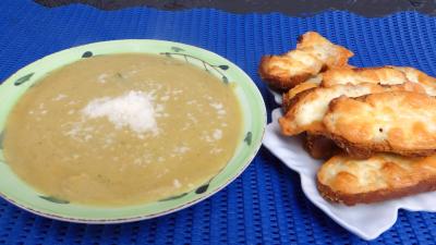 Soupes & potages : Assiette de crème de brocolis
