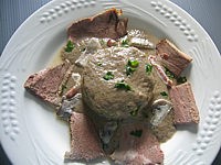 champignon : Assiette de dômes de champignons et son coulis