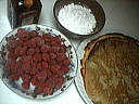 Ingrédients pour la recette : Crêpes aux framboises