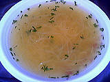 vermicelle : Assiette de consommé de langue de veau