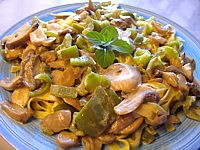 Recette Assiette de tagliatelles aux poivrons et champignons
