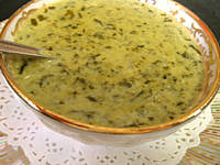 Bol de sauce à l'oseille