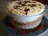 Image : ramequin de lait fraises au chocolat