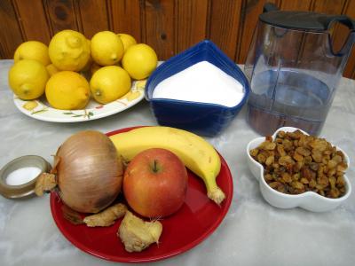 Ingrédients pour la recette : Chutney aux citrons et aux fruits