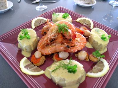fenouil graines : Crevettes flambées et sa sauce au citron et sa purée de fenouil