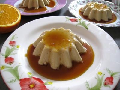 panna cotta : Panna cotta vanille et sauce caramel à l'orange