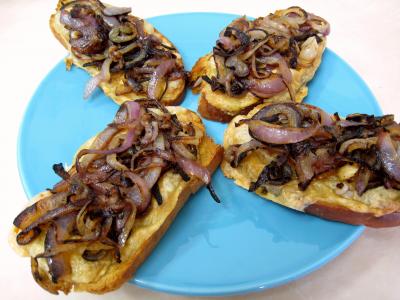 Croûtes à la Mozzarella