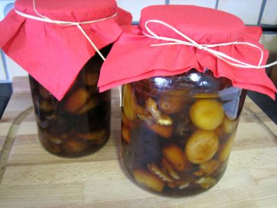 sucre semoule : Bocaux de mendiants au rhum