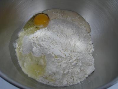 Pain au beurre en couronne façon antillaise - 3.3