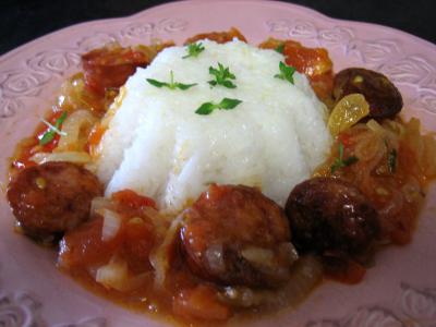 Recette Rougail de saucisses fumées à la réunionnaise