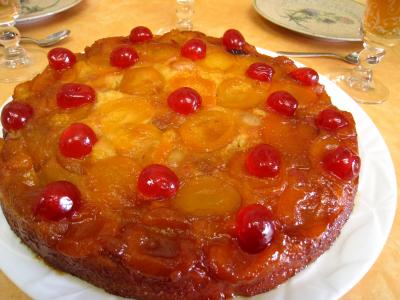 quatre-quart : Quatre-quart aux abricots et aux cerises
