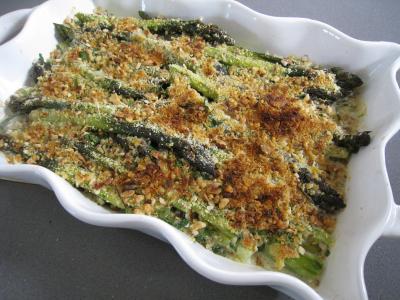 Amande entière : Plat à gratin d'asperges gratinées