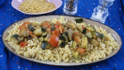 Image : Assiette d'aubergines aux épices et ces coquillettes