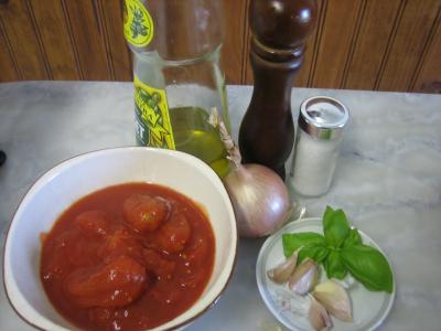 Ingrédients pour la recette : Sauce tomates sicilienne