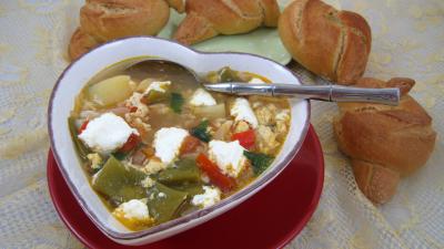piment de Cayenne : Soupière de soupe à la brousse façon Corse