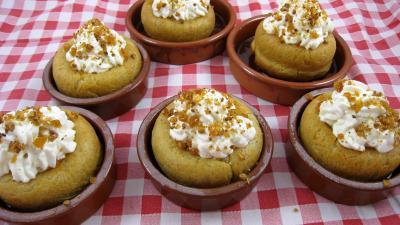 sucre semoule : Babas chantilly